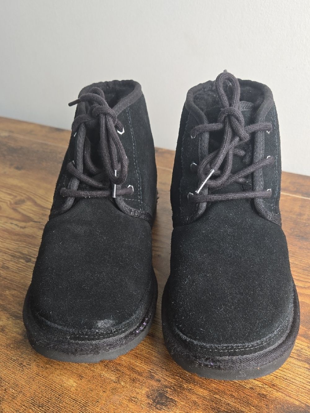 Big Kids UGG Black Suede Neumel Chukka Boots Sz  6Y Winter Cabincore Coldgear